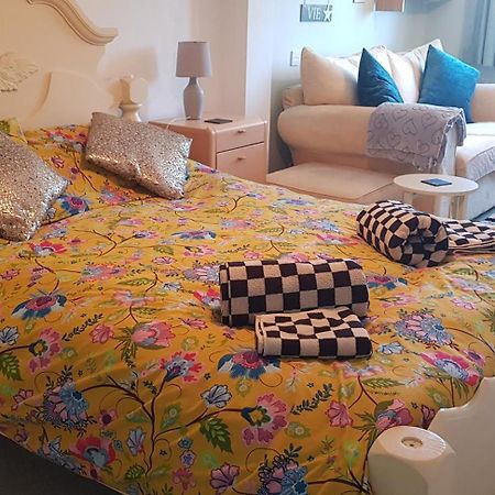 Mermaid Cottages Frinton-on-Sea Eksteriør billede
