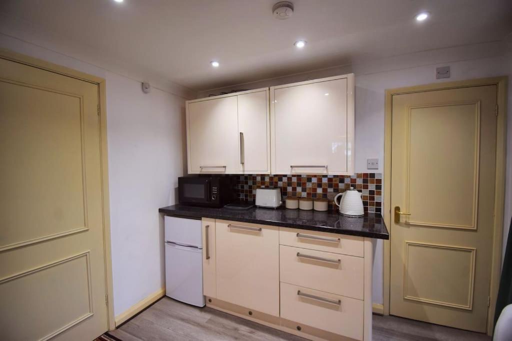 Mermaid Cottages Frinton-on-Sea Eksteriør billede