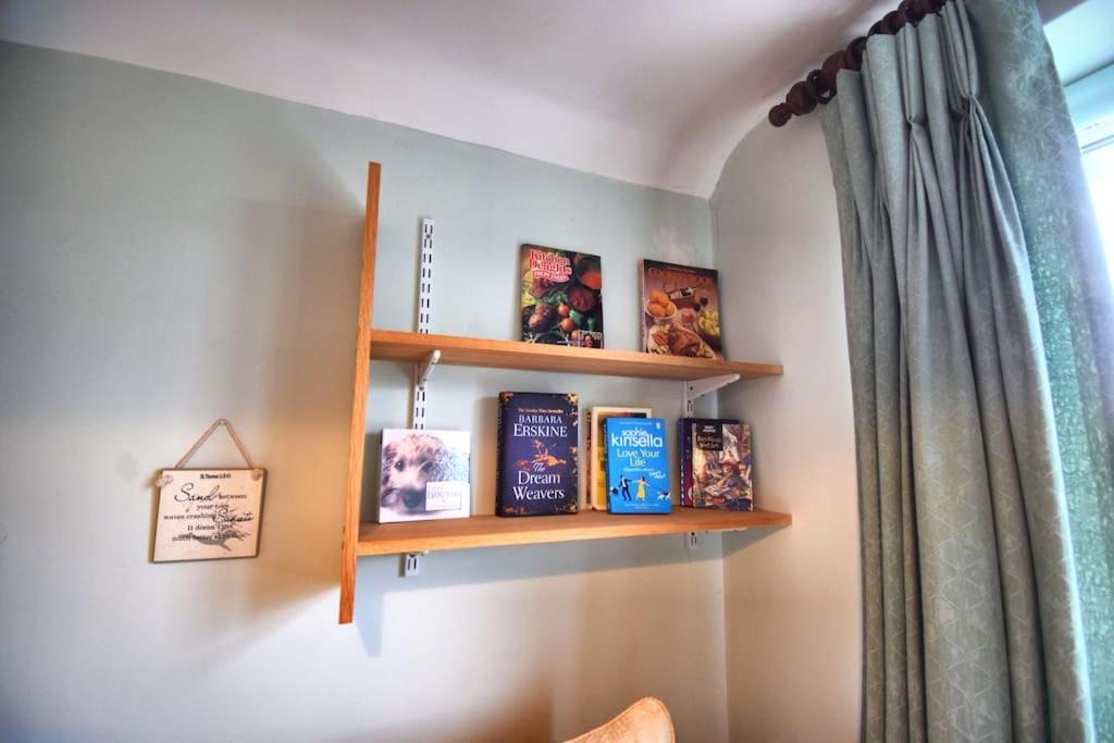 Mermaid Cottages Frinton-on-Sea Eksteriør billede